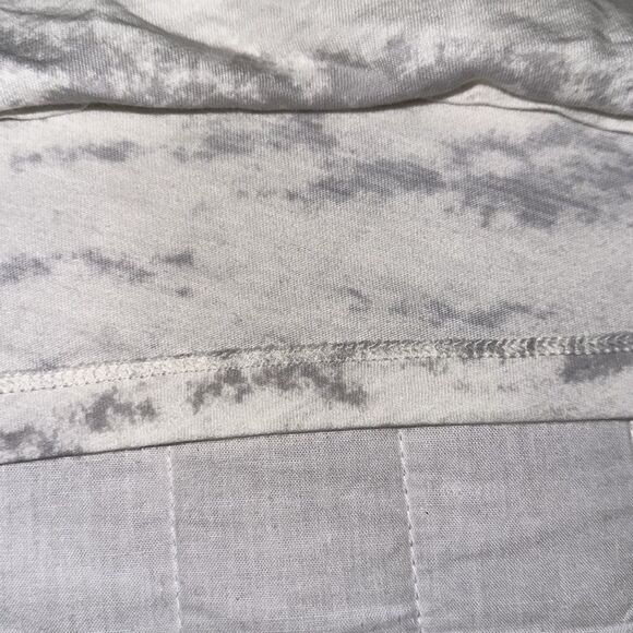 Athleta M White Silver Gray Cloud Tie Dye Short Sleeve Athletic Tee - Picture 9 of 10